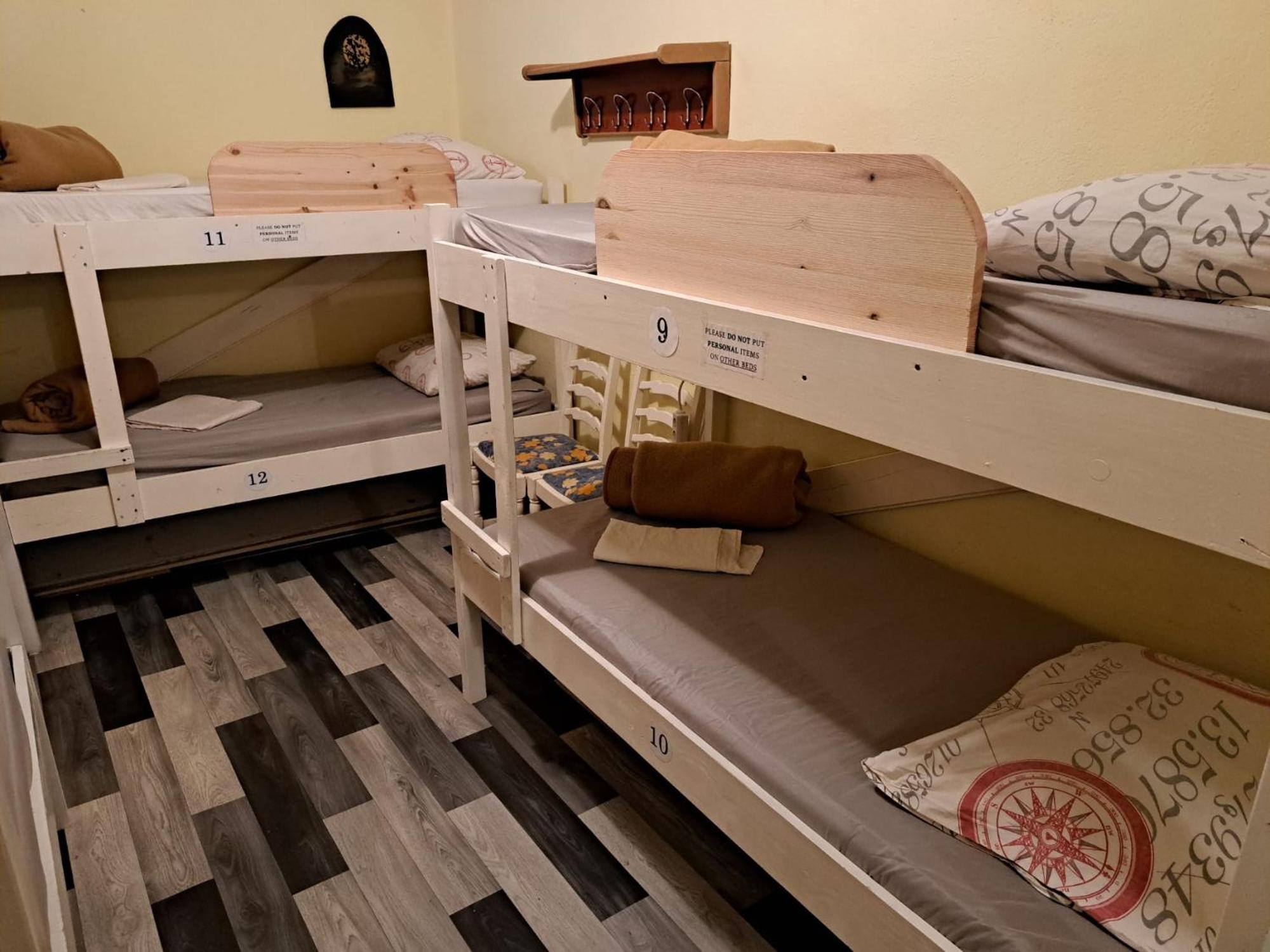 Dragan'S Den Hostel Korčula Extérieur photo